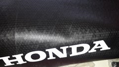 CAPA BANCO POP 110 PRETA MOD COLMEIA3D